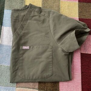 FIGS scrub set in moss (top M/ bottom L)